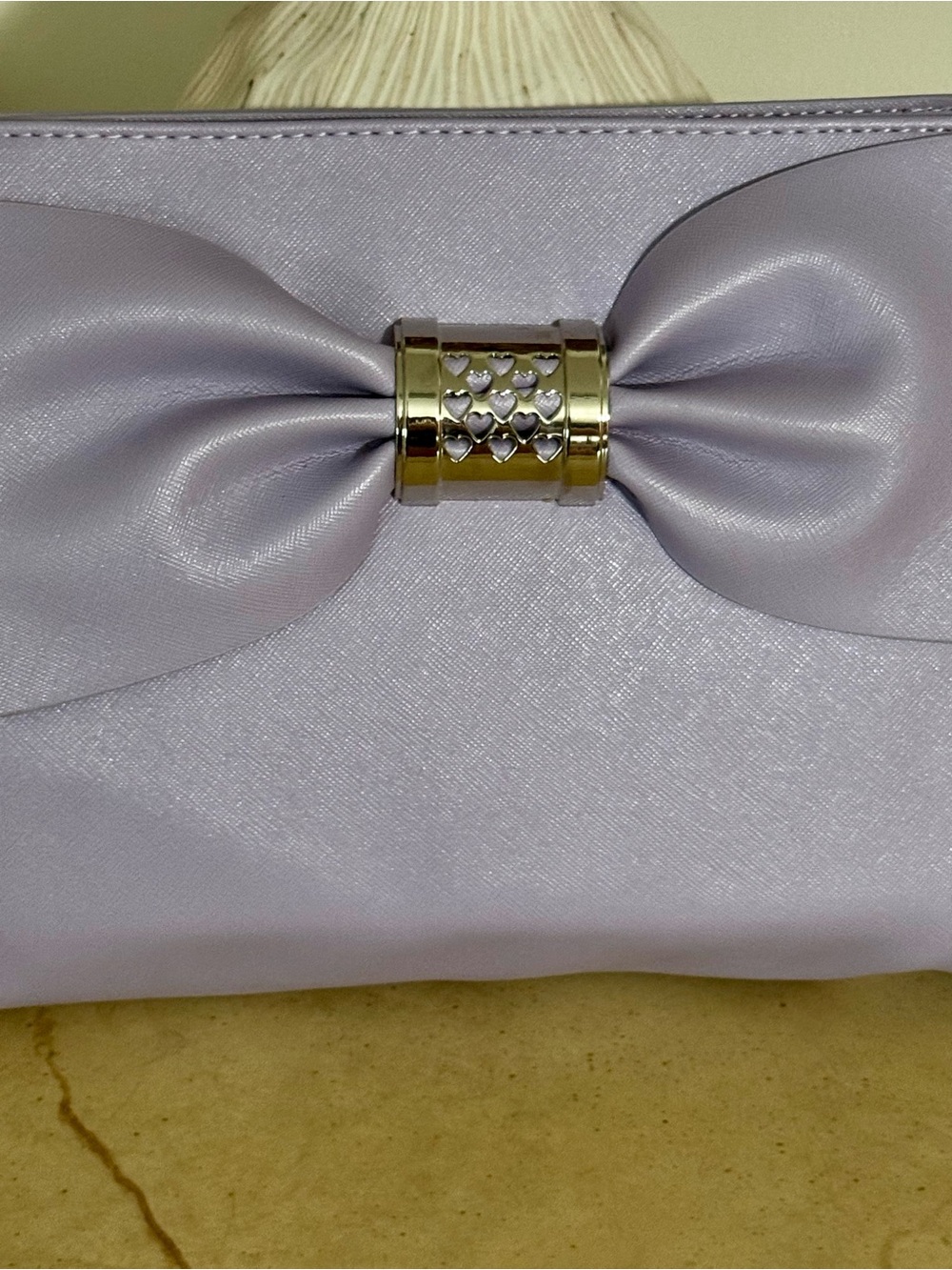 Betsey Johnson Lavender Bow Accent Wristlet Clutch - NWOT - Picture 2 of 11